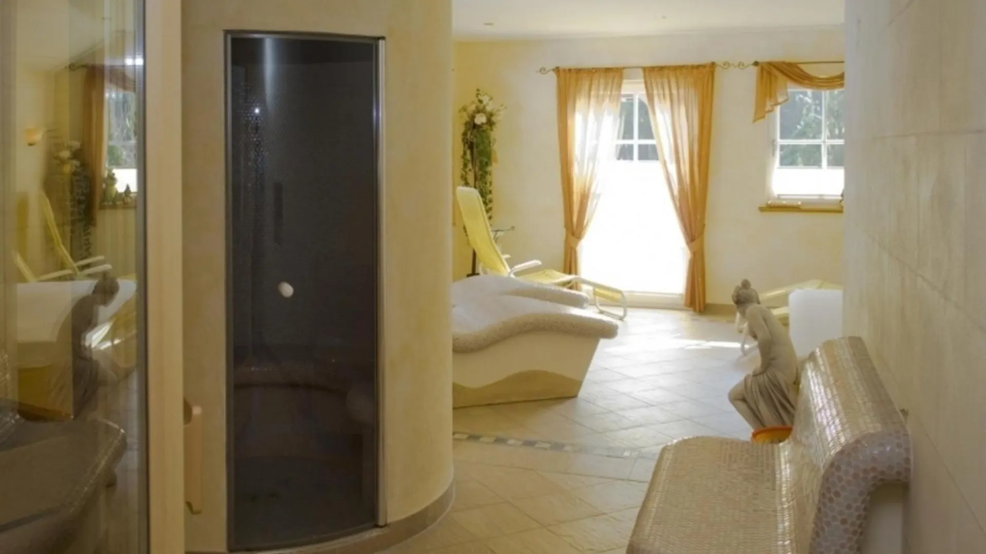 Ferienwohnung Edelweiss, Haus Wilfer, Oberstaufen Plus Apartment
